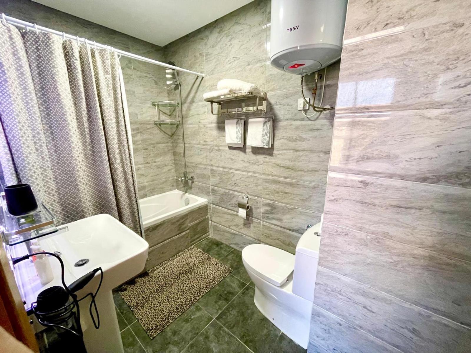 Modern Elegance With Sea Views In Central Tangier - Steps To Beach, Train And Attractions! Ngoại thất bức ảnh