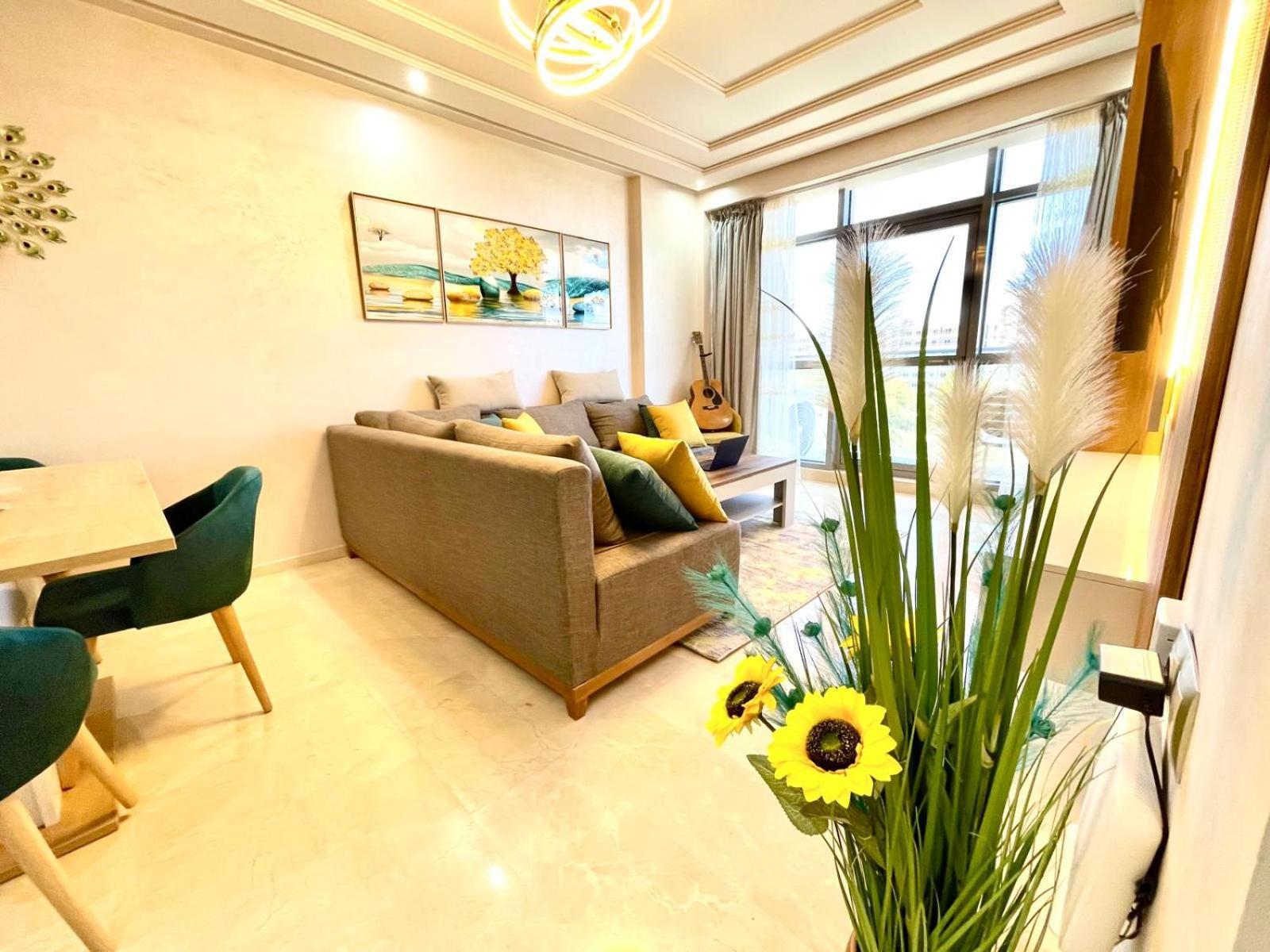 Modern Elegance With Sea Views In Central Tangier - Steps To Beach, Train And Attractions! Ngoại thất bức ảnh