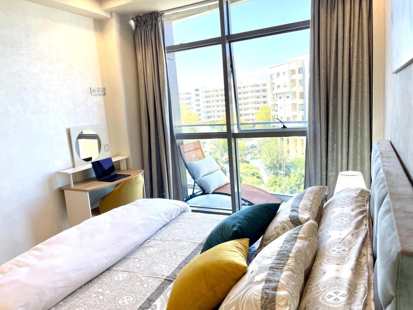 Modern Elegance With Sea Views In Central Tangier - Steps To Beach, Train And Attractions! Ngoại thất bức ảnh