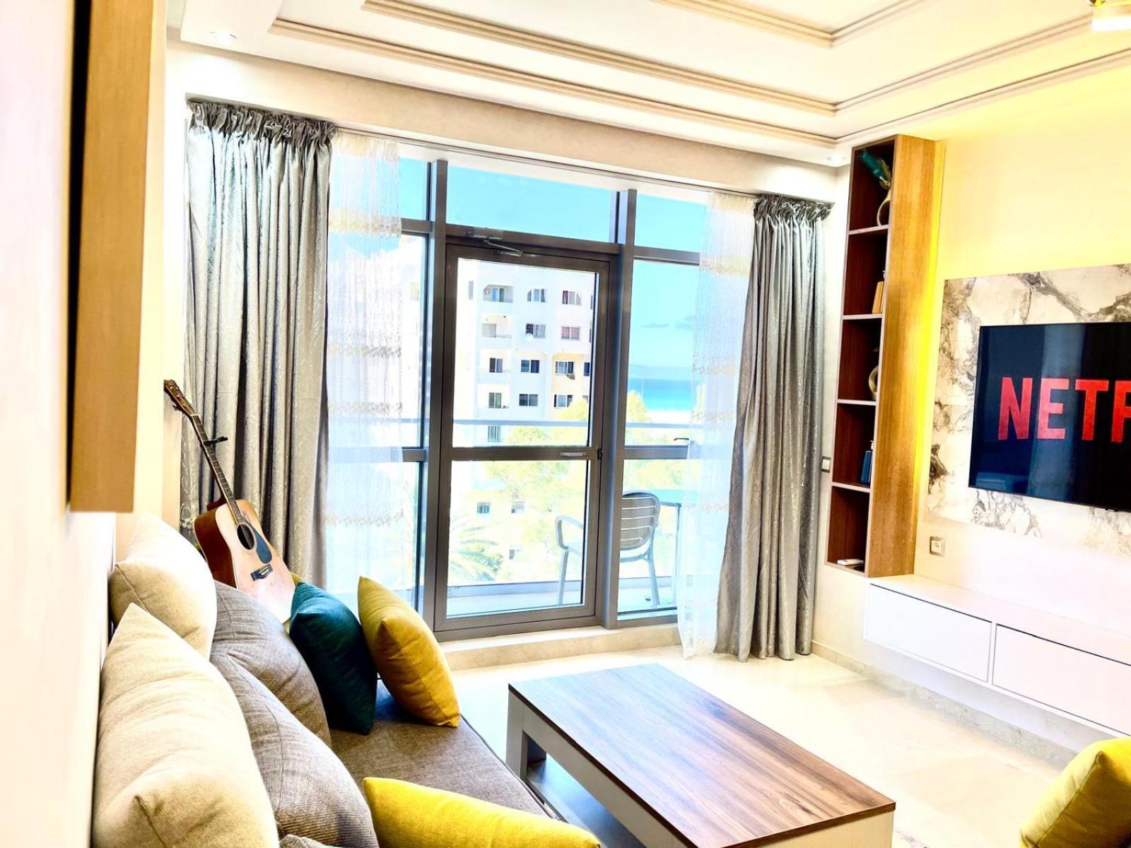 Modern Elegance With Sea Views In Central Tangier - Steps To Beach, Train And Attractions! Ngoại thất bức ảnh